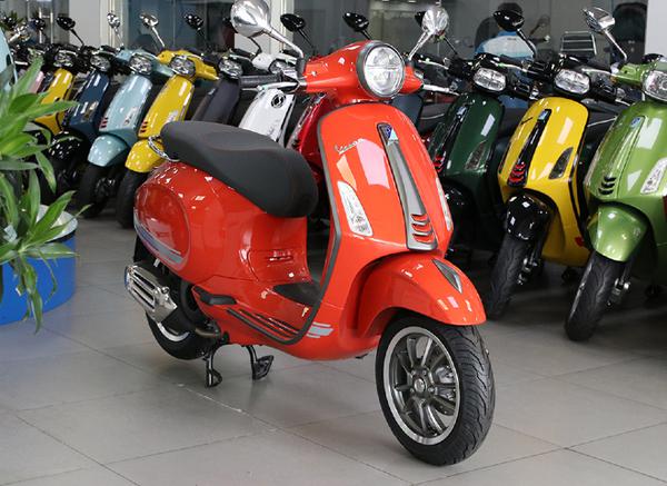 Chi tiết về Vespa Primavera, cập nhật bảng giá tháng 9/2021