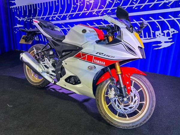 Yamaha YZF-R15M bản giới hạn giá 87 triệu đồng tại Việt Nam có gì đặc biệt?