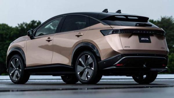 Xe điện gầm cao Nissan Ariya ra mắt, đối đầu Hyundai Ioniq 5