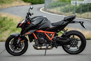 Đánh giá lái thử mẫu xe KTM 1290 Super Duke R mới ra mắt