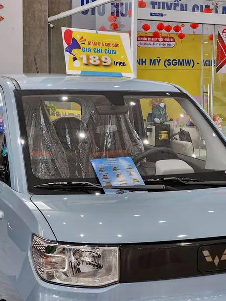 Wuling Mini EV giảm giá còn 189 triệu đồng để cạnh tranh Vinfast VF3?