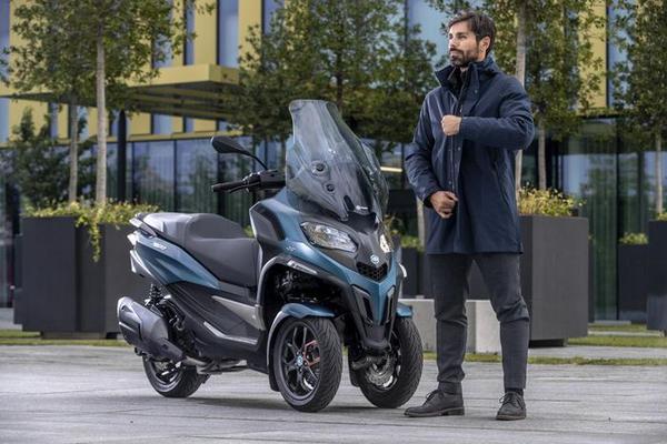Xe ga 3 bánh Piaggio MP3 thế hệ mới ra mắt, trang bị hệ thống hỗ trợ lái hiện đại