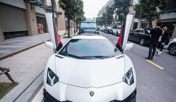 Bộ ảnh siêu phẩm Lamborghini Aventador độ theo bản 50th Anniversario