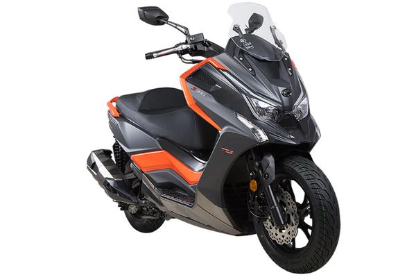 Xe ga Kymco động cơ 350cc giá 145,5 triệu đồng cạnh tranh Yamaha XMax