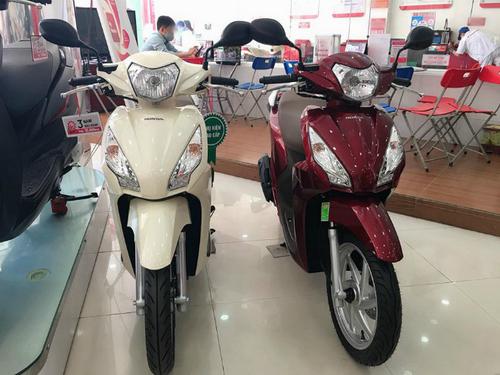 Giá bán của dòng xe Honda Vision bất ngờ tăng mạnh