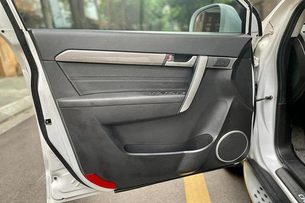 Chevrolet Captiva 2017 với dàn trang bị "xịn" rao bán giá hơn 550 triệu đồng