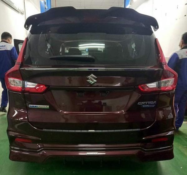 Đại lý chào bán Suzuki Ertiga Hybrid Sport với mức giá gây chú ý