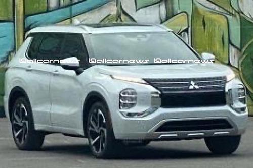 Mitsubishi Outlander 2022 sắp ra mắt công chúng vào đầu năm sau