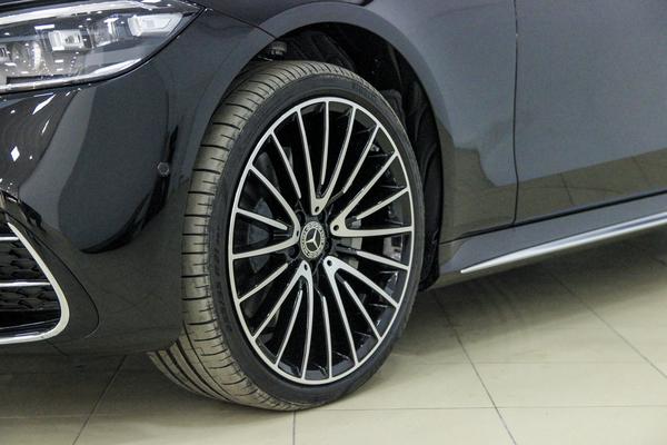 Cận cảnh Mercedes-Benz S 500 2022 nhập tư về Việt Nam