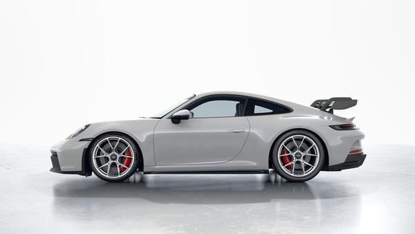 Chiếc Porsche 911 GT3 thế hệ mới đầu tiên lên đường về Việt Nam