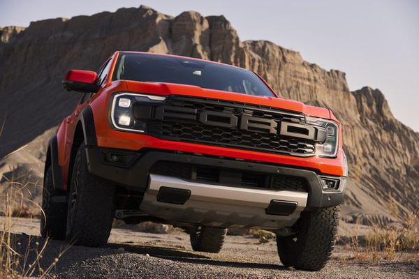 Ford Ranger Raptor thế hệ mới ra mắt, chờ ngày về Việt Nam