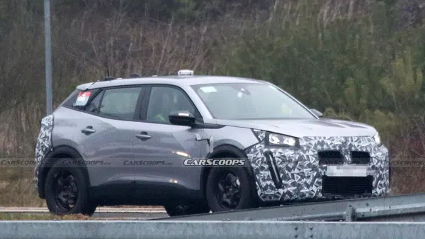 Peugeot 2008 bản facelift với được làm thẳng "răng"