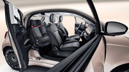 Fiat 500e mới hiện có sẵn với hơn 80 phụ kiện từ Mopar