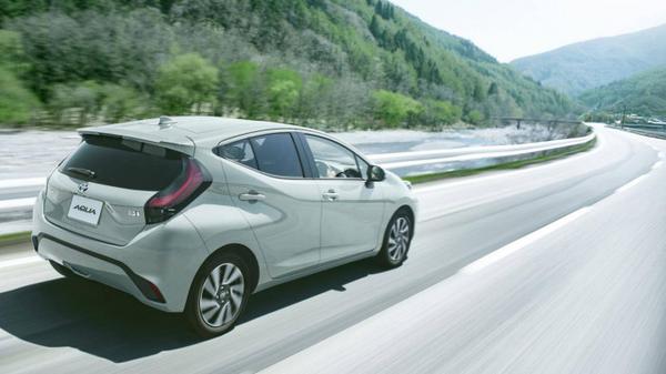 Toyota Aqua 2021 được thương hiệu Nhật Bản lột xác hoàn toàn mới