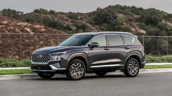Hyundai Santa Fe 2021 lộ giá bán, tăng nhẹ do được bổ sung trang bị hiện đại
