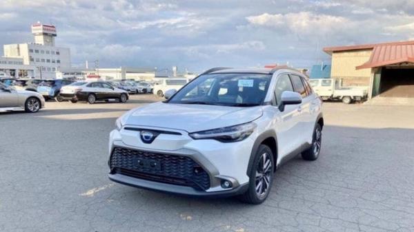 Toyota Corolla Cross 2022 về đại lý với nhiều nâng cấp ngoại thất