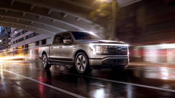 Ford F-150 Lightning lập kỷ lục thu về 20.000 đơn hàng sau chưa đầy nửa ngày ra mắt