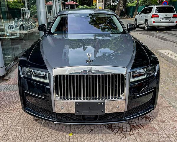 Rolls-Royce Ghost thế hệ mới đầu tiên tại Việt Nam chào giá hơn 40 tỷ đồng