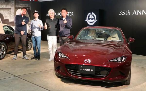 Chiêm ngưỡng Mazda MX-5 Miata phiên bản kỷ niệm 35 năm đẹp không tì vết