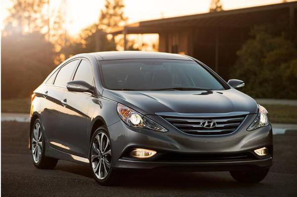 Hyundai triệu hồi hơn 215.000 xe Sonata do nứt ống dẫn nhiên liệu