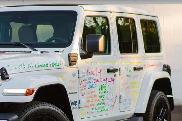 Jeep Wrangler phiên bản đặc biệt ủng hộ cộng đồng LGBTQ