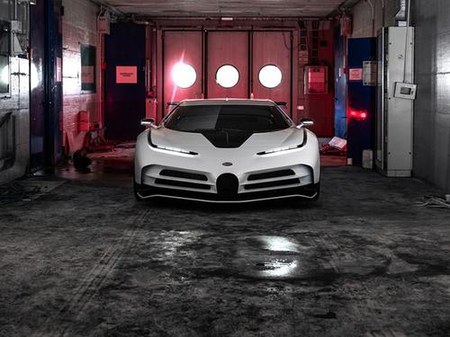 Cristiano Ronaldo "chốt đơn" siêu xe Bugatti Centodieci trị giá 216 tỷ đồng