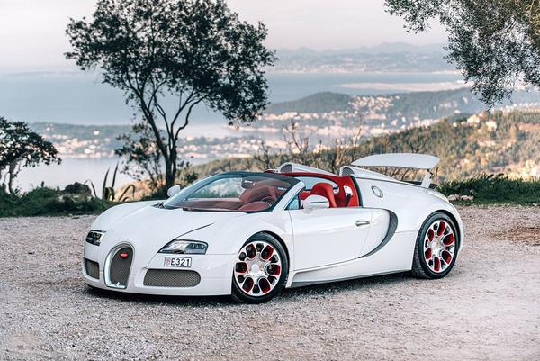 Ngắm siêu phẩm Bugatti Veyron phiên bản Rồng giá 40 tỷ