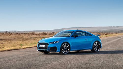 Audi TT RS 2021 với vẻ ngoài thể thao cùng động cơ mạnh mẽ
