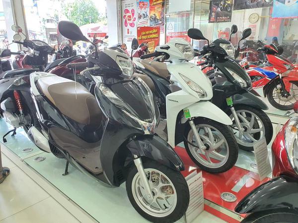 Giá bán của Honda Vision vẫn sẽ được giảm khi khách hàng mua qua các kênh bán hàng trực tuyến