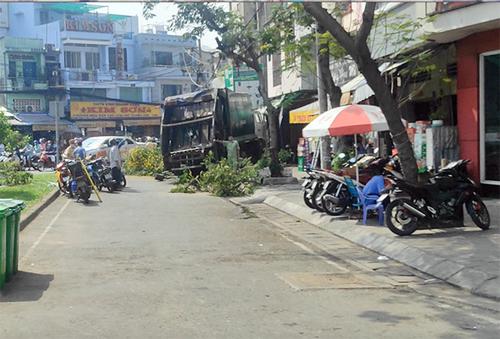Xe rác mất thắng tại cầu Chà Và và pha xử lý của tài xế