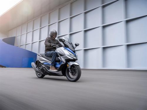 Những chi tiết nổi bậc của Honda Forza 125
