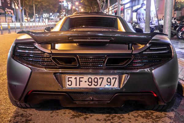 Ngắm McLaren 650S Spider với ngoại thất độc đáo tại TP.HCM