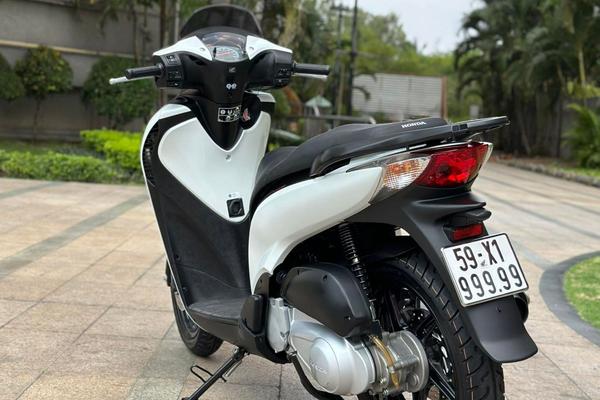 Honda SH biển ngũ chín được "hét" giá gần 4 tỷ đồng tại TP.HCM