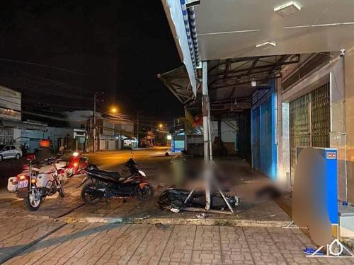 Phát hiện 3 thanh niên tử vong trước cửa nhà sau khi nghe tiếng động lớn