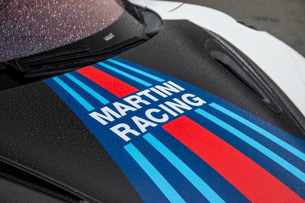 McLaren 765LT "chiếm spotlight" với ngoại thất mới đầy ấn tượng