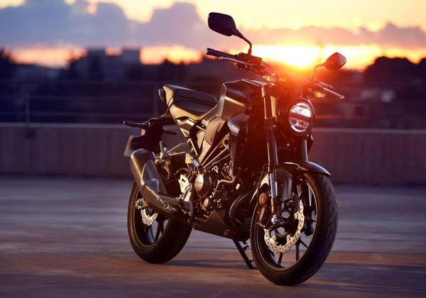 Mô tô Honda CB300R 2022 ra mắt với loạt nâng cấp đáng chú ý