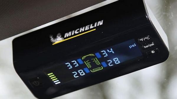 Mazda 6 gắn Michelin TPMS không nhận ra được đủ 4 cảm biến