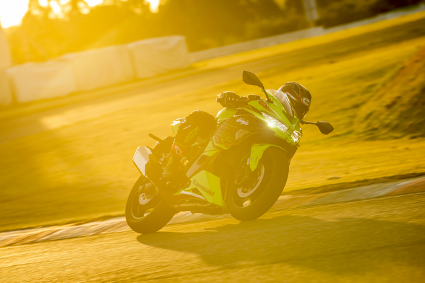 Kawasaki Ninja ZX-4RR sẽ ra mắt vào tháng 9