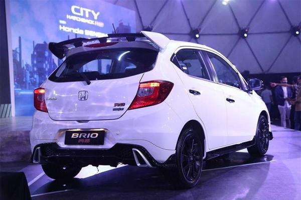 Honda Brio 2022 phiên bản Urbanite Edition ra mắt, trang bị cánh gió mui cỡ lớn
