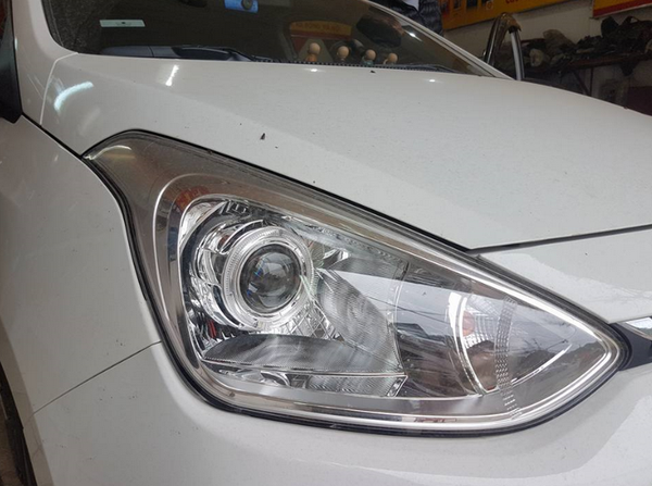Hyundai I10 2019 lên bi xenon nên không thể đăng kiểm