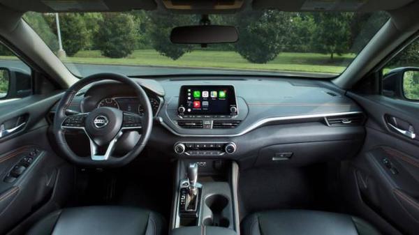 Nissan Altima 2022 bổ sung phiên bản Midnight Edition với ngoại hình đen huyền bí