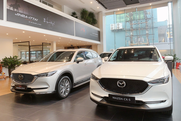 Khách Việt lại có cơ hội "bắt đáy"  với loạt xe giảm giá như Mazda, Kia , Peugot