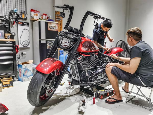 Ảnh Harley-Davidson Fat Boy độ tay lái cao chopper tay lái cao siêu chất