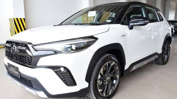Toyota Corolla Cross GR Sport Hybrid 2022 tại Philippines có giá 787 triệu đồng