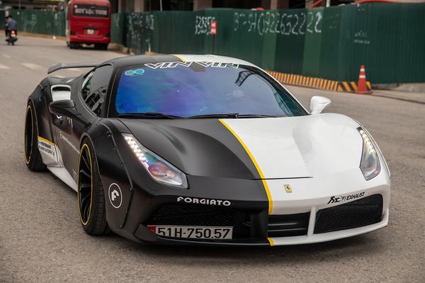 Ngắm ngoại hình cực chất của Ferrari 488 GTB độ Liberty Walk