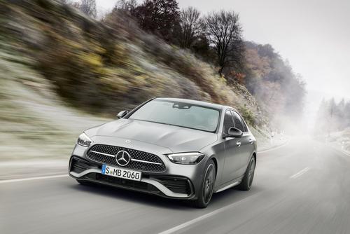 Mercedes-Benz C-Class 2022 chính thức ra mắt, loại bỏ hoàn toàn động cơ đốt trong truyền thống