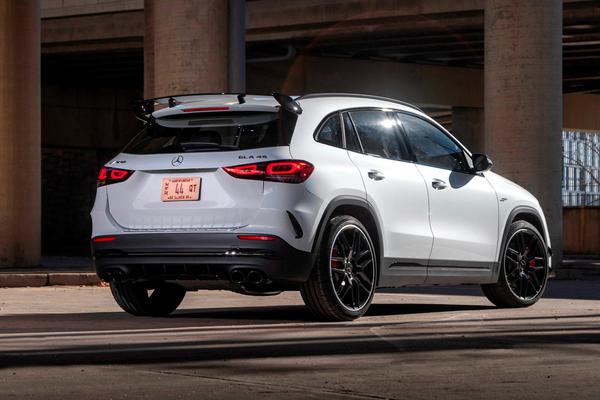 Chi tiết Mercedes-AMG GLA 45 S 2022 chính hãng giá hơn 3,4 tỷ đồng tại Việt Nam