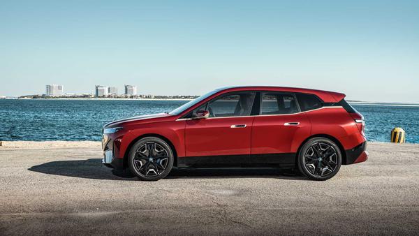 BMW iX M60 sẽ sớm ra mắt với công suất lên đến 560 mã lực