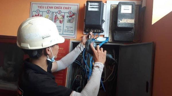 Vinfast VFe34 sạc tại nhà hết bao nhiêu tiền điện 1 tháng?