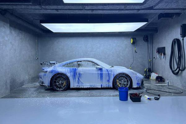 Cường Đô la "tậu" Porsche 911 GT3 2022 đầu tiên tại Việt Nam